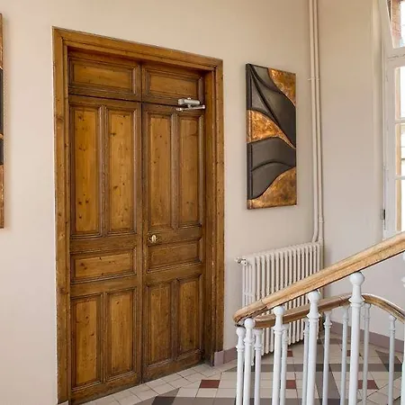 Maison De L'abbaye Hotel