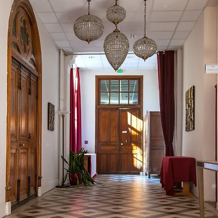 Maison De L'abbaye Hotel