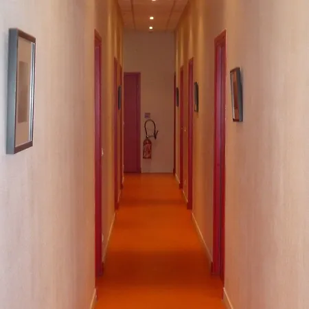 Maison De L'abbaye Hotel